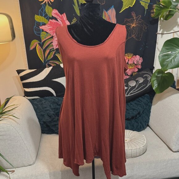 PERUVIAN CONNECTION Seabreeze Asymmetric Hem Pima & Modal Tank, Burnt Sienna, L - Picture 5 of 16